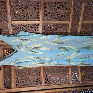 Tommy Bahama Womans 100% silk Dress Blue and Green Leaf Design